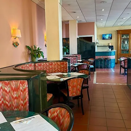 ホテル Miramare 4*