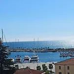 Miramare Hotel 4*