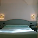 Miramare Szálloda